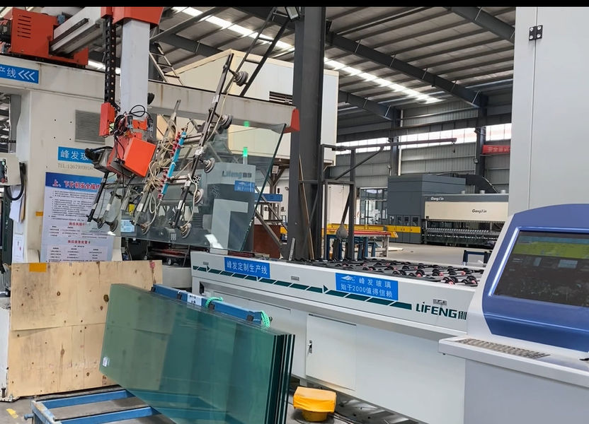 SWAN GLASS CO.,LTD üreticinin üretim hattı
