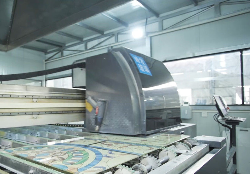SWAN GLASS CO.,LTD üreticinin üretim hattı